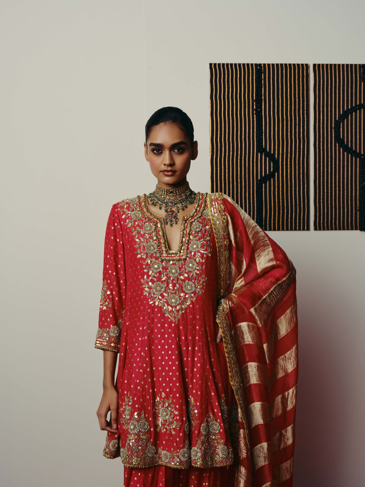 Ila Kalidaar Kurta Set