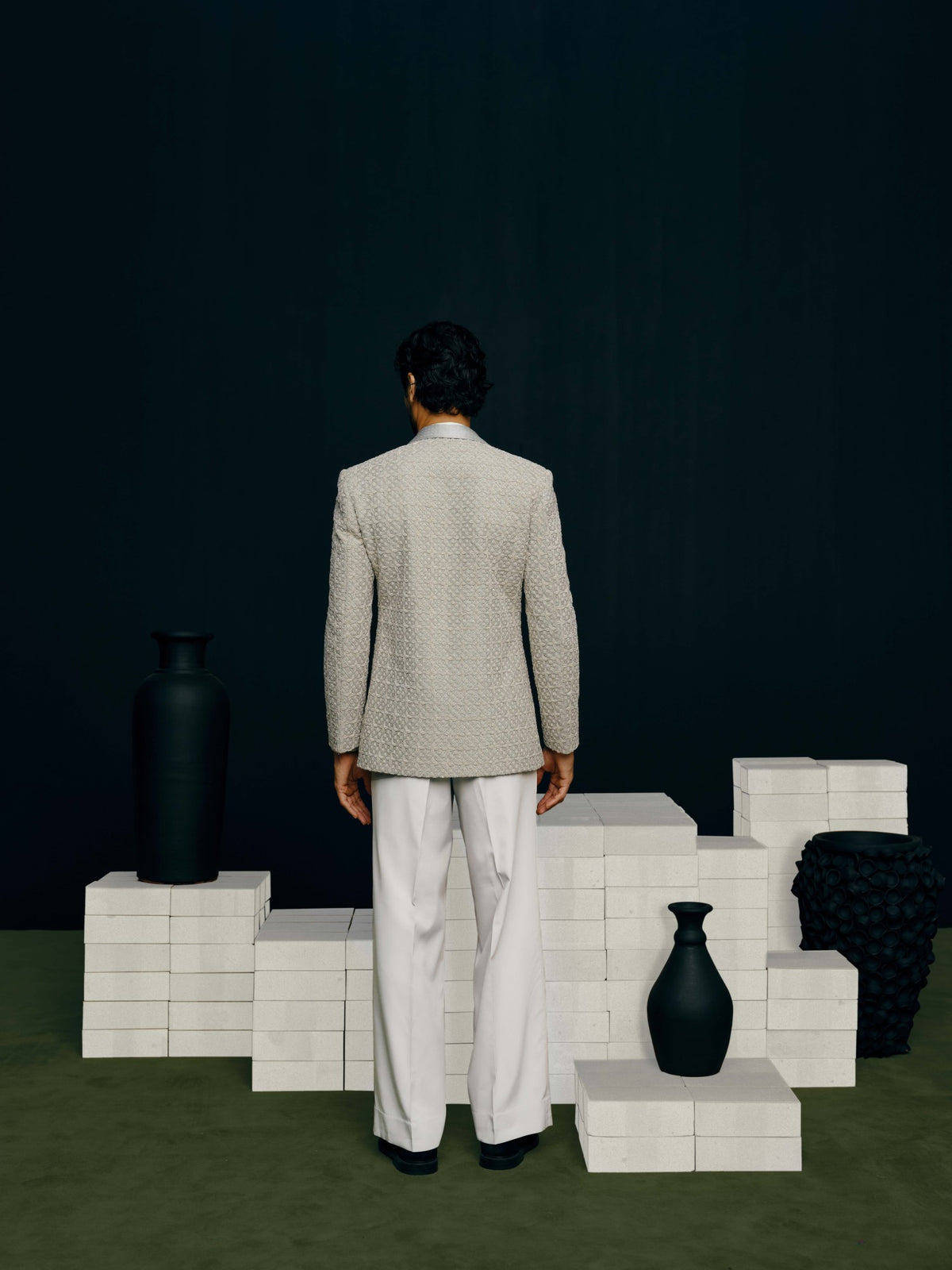 Nivaan tuxedo jacket, shirt and pant set