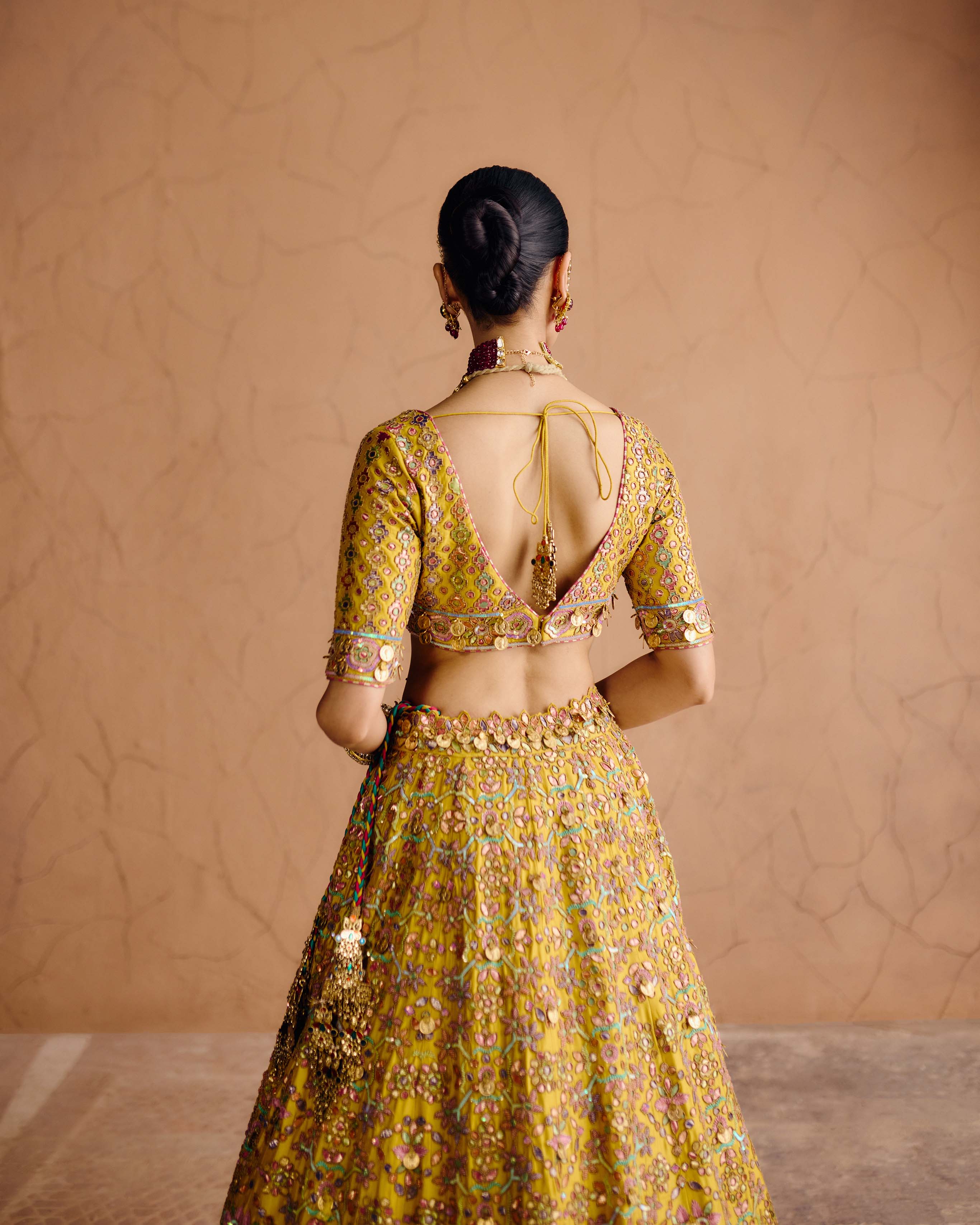Suvarni Lehenga Set