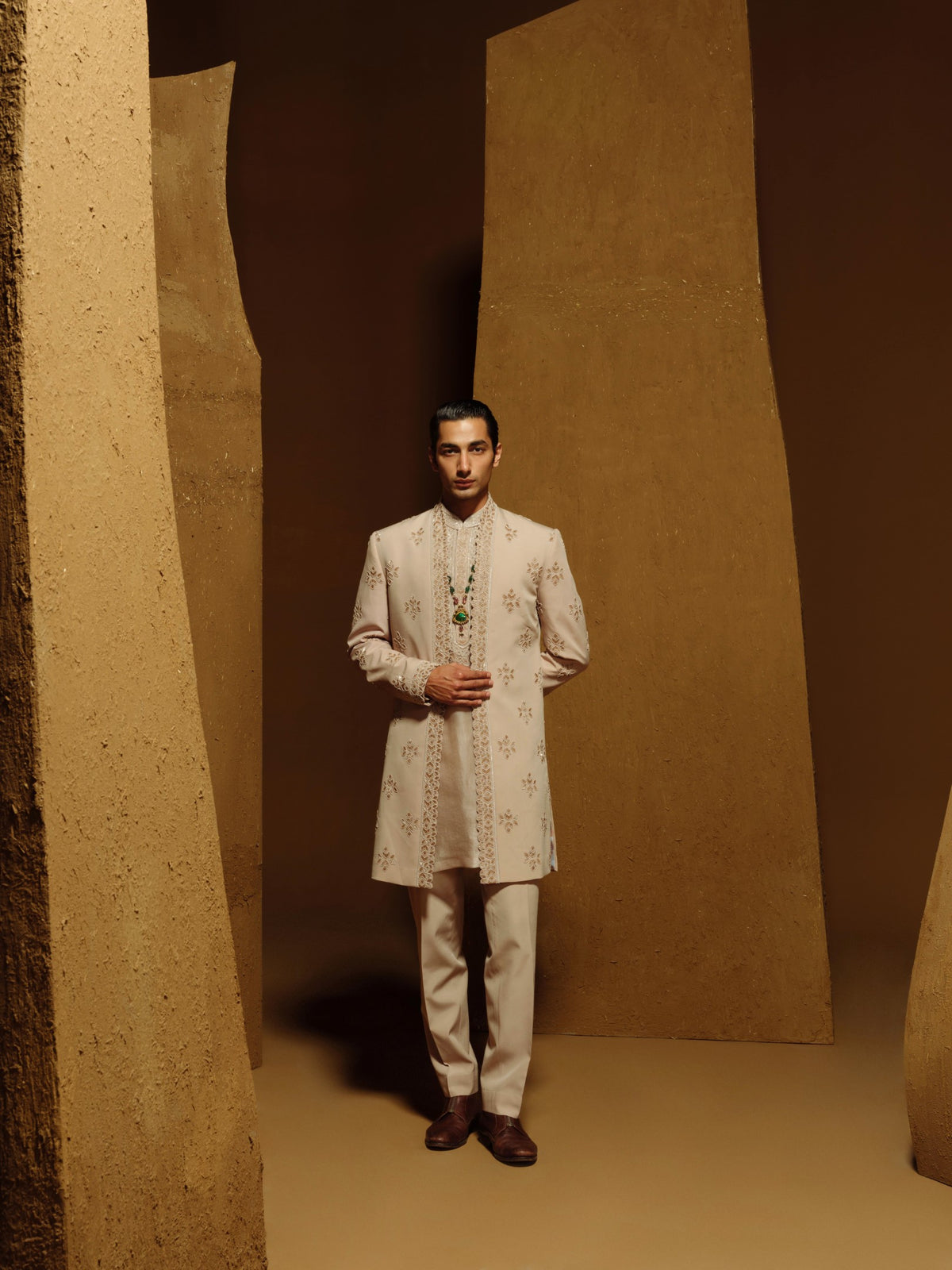 Anakh Achkan Set