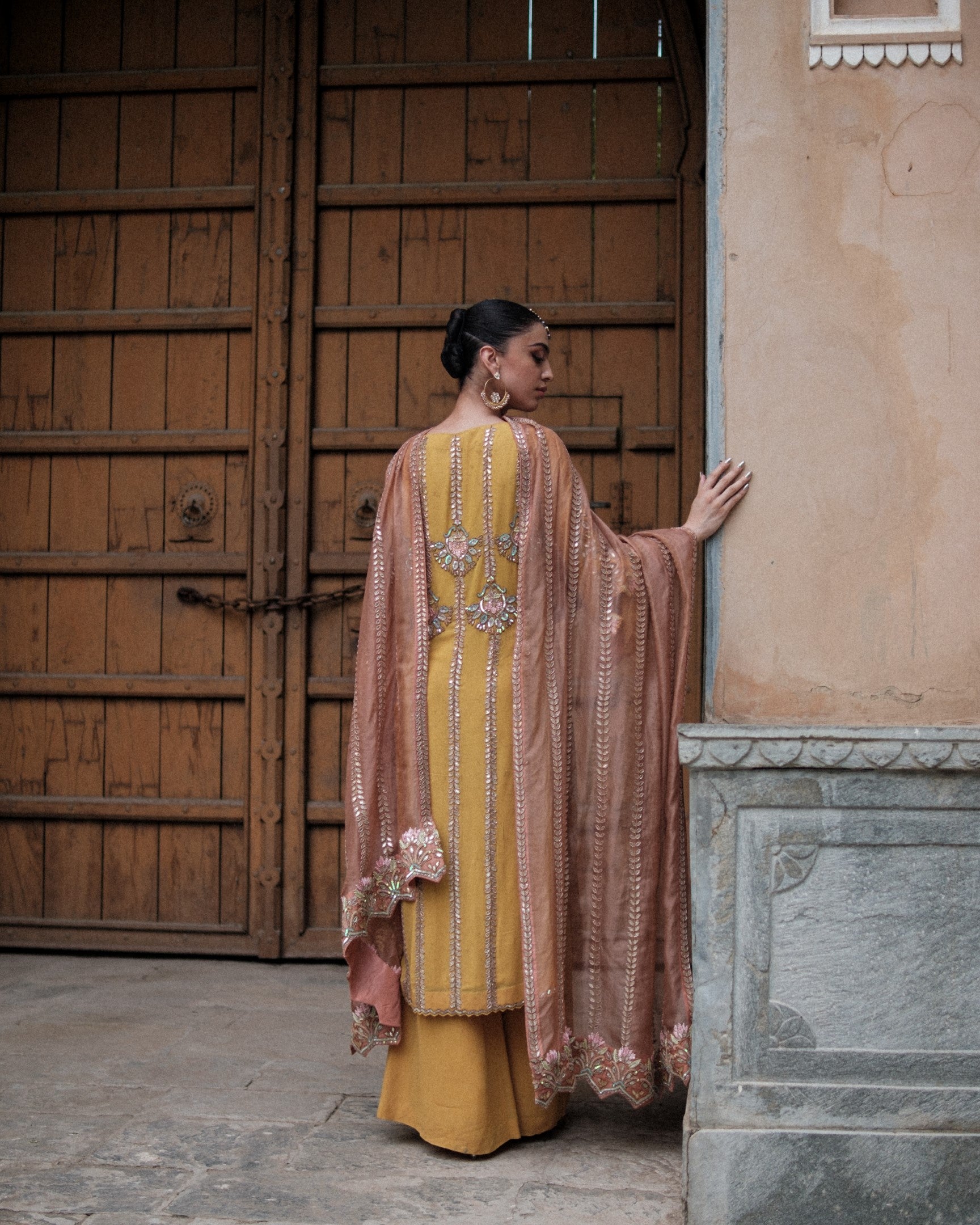 Jharoka Henna Kurta Set