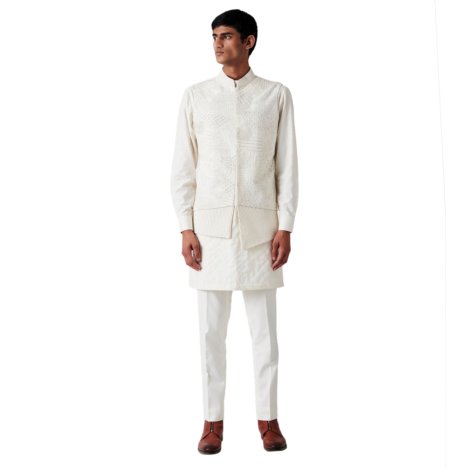 Embroidered White Sleeveless Jacket