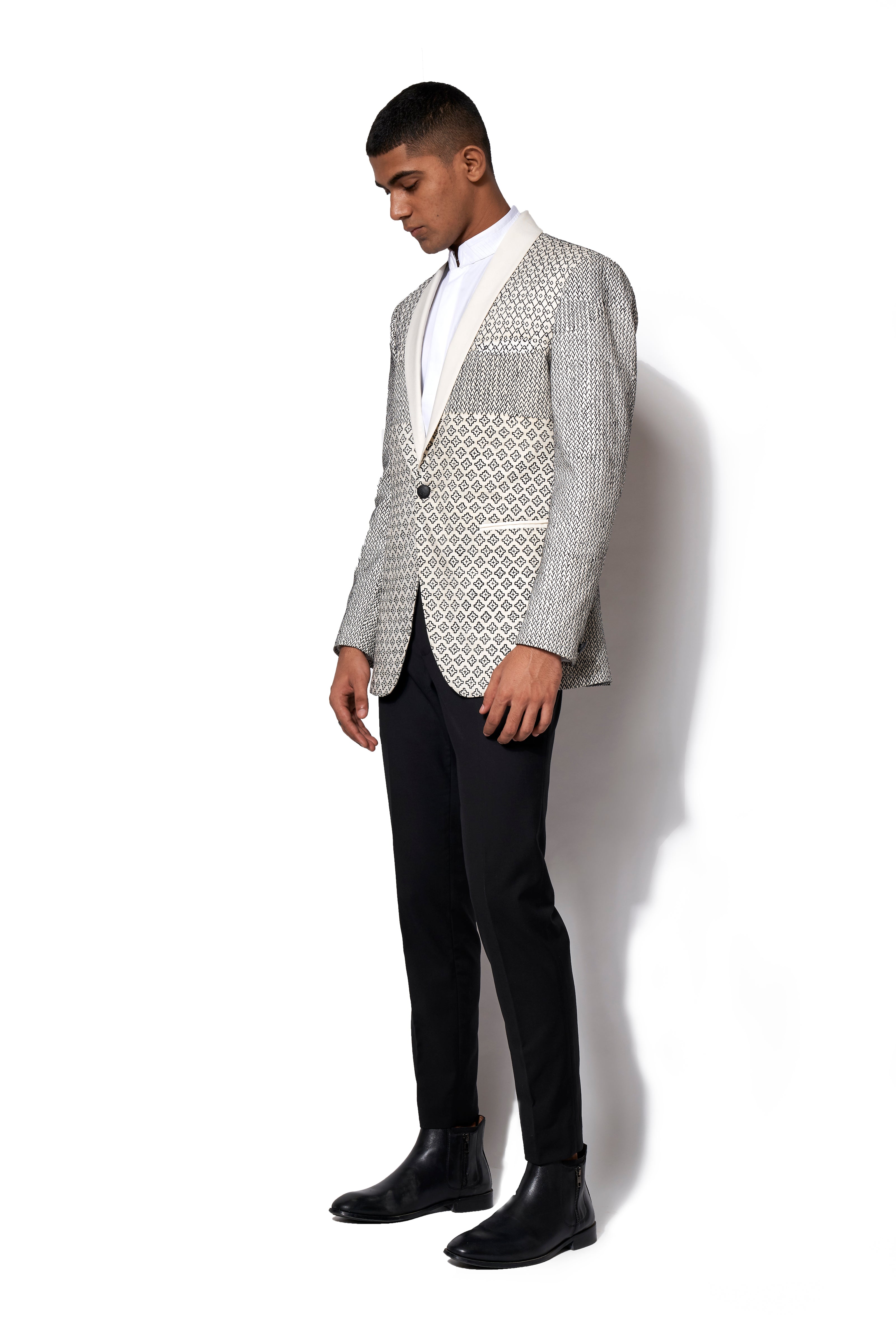 Contrast Embroidered Smoking Jacket