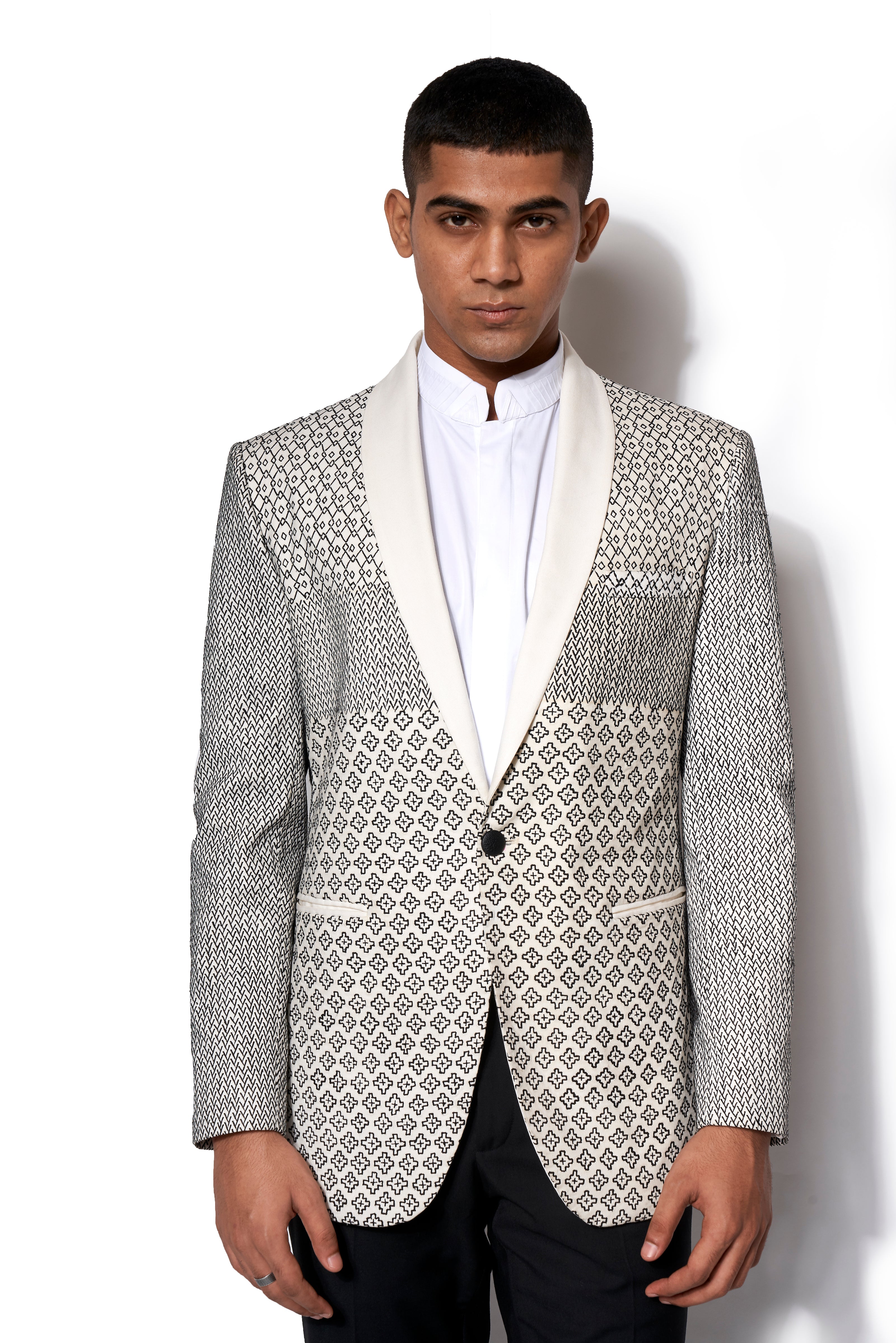 Contrast Embroidered Smoking Jacket